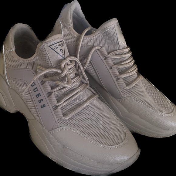 Guess women's sneaker - Picture 3 of 3